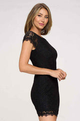 Elegant Cap Sleeve Lace Bodycon Dress with Scalloped Hem