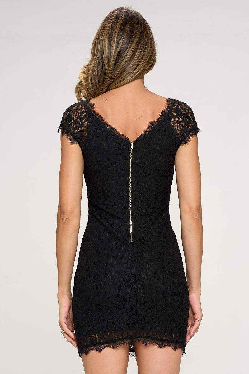 Elegant Cap Sleeve Lace Bodycon Dress with Scalloped Hem